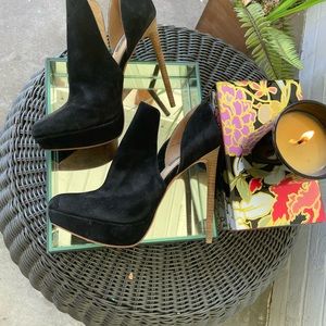 Rachel Zoe Black Velvet, high heel sexy loafer look.